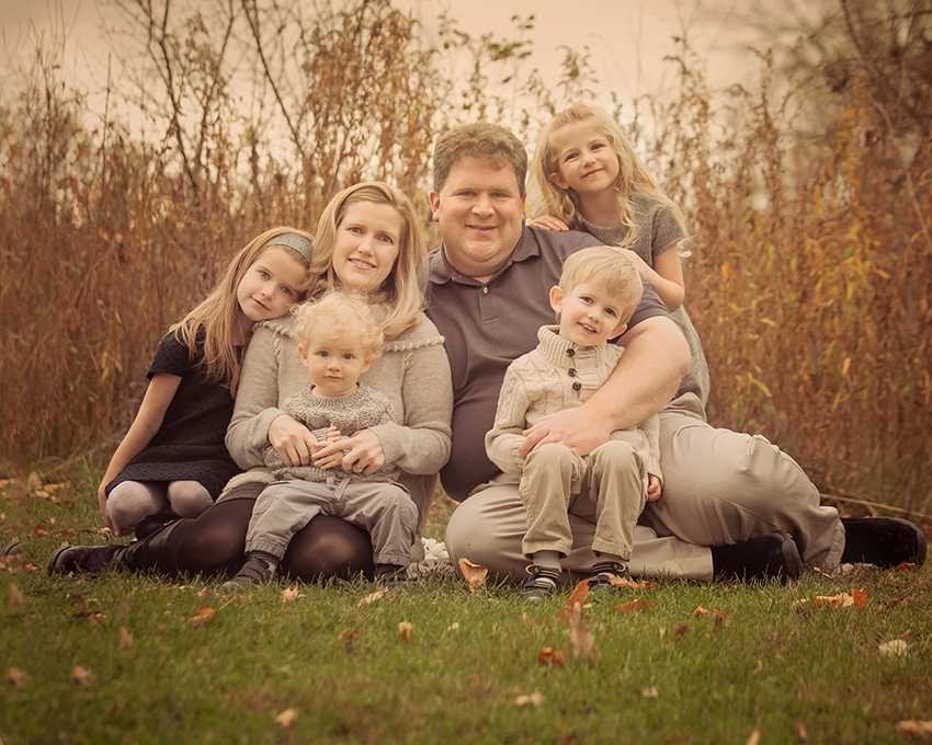 familypicweb - Popular Michigan petite fashion blogger The Blue Hydrangeas