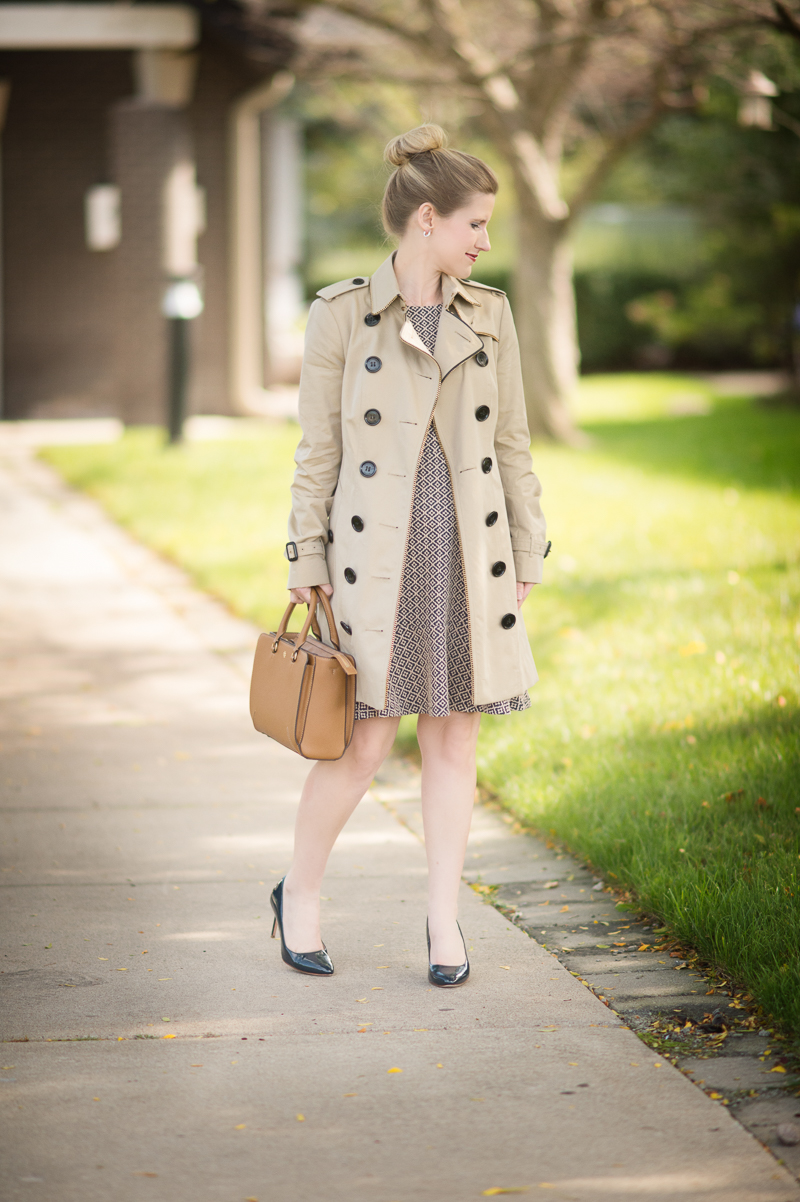 Petite Fashion and Style | Loft Tile Jacquard Flounce Dress | Burberry Trench | Click to Read More...