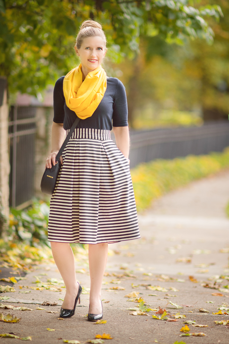 Petite Fashion and Style | Eshakti Striped Skirt | GiGi New York Jenni Saddle Bag | Click to Read More... 