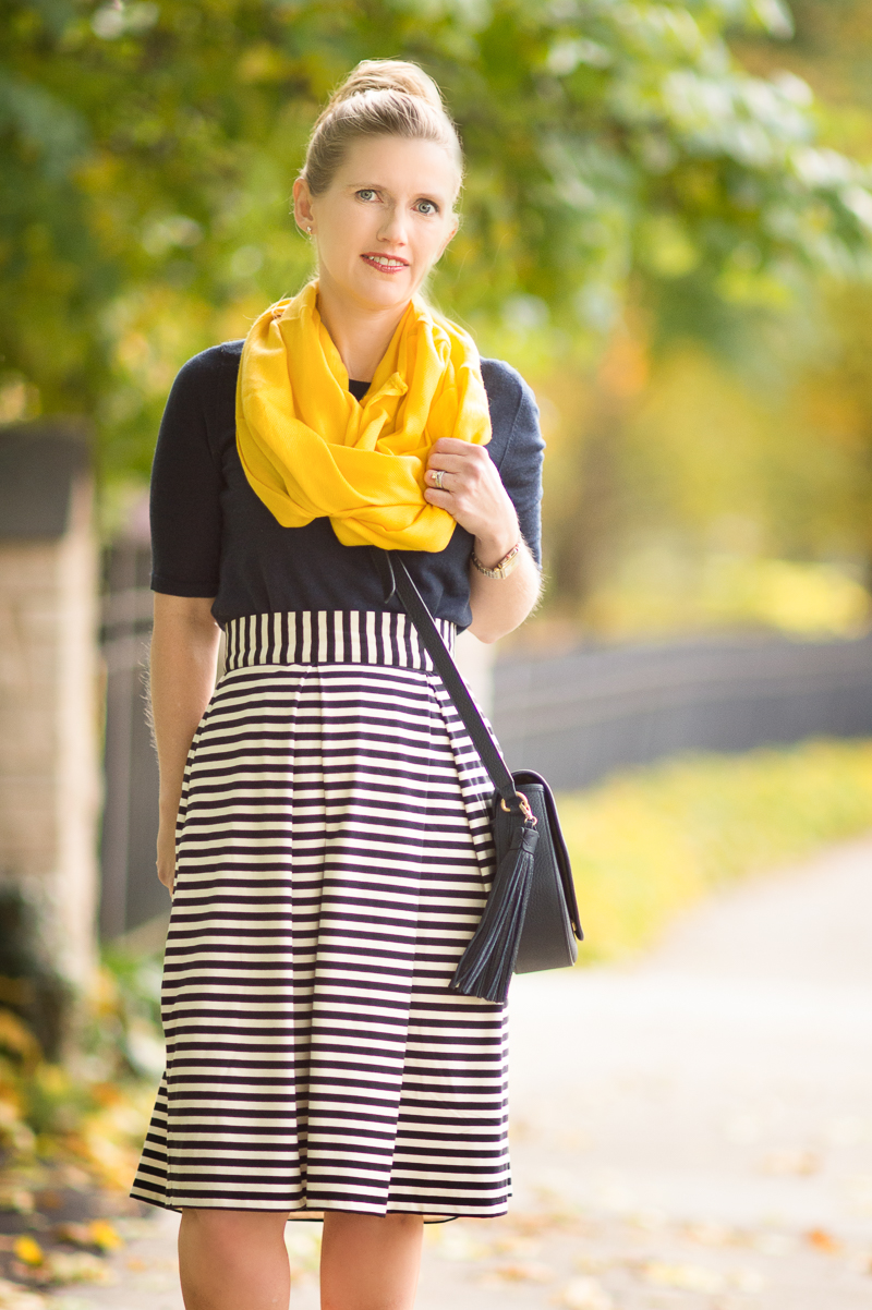 Petite Fashion and Style | Eshakti Striped Skirt | GiGi New York Jenni Saddle Bag | Click to Read More... 