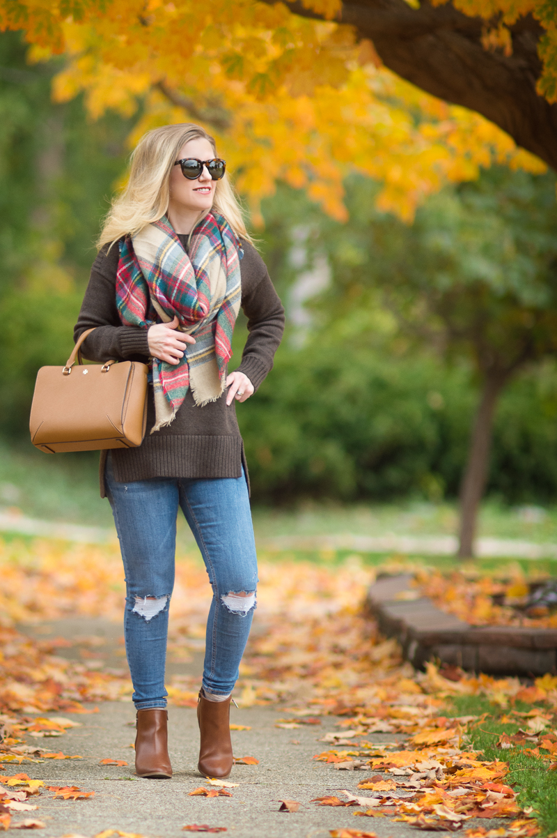 Petite Fashion and Style | Ilymix Blanket Scarf | Click to Read More...