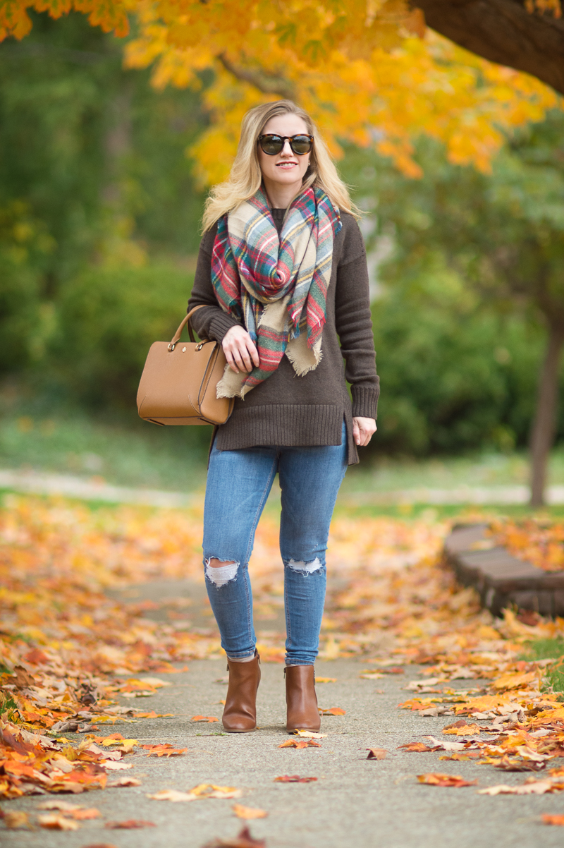 Petite Fashion and Style | Ilymix Blanket Scarf | Click to Read More...