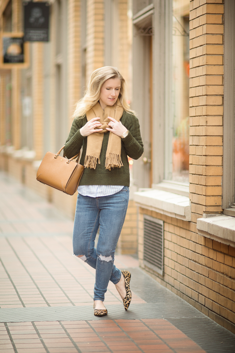 Petite Fashion and Style | J. Crew Factory Cable Knit Sweater | Tory Burch Robinson Small Tote | Click to Read More...