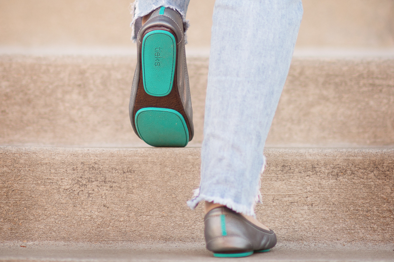 Petite Fashion Blog | Tieks by Gavrieli ReviewReview | Click to Read More...