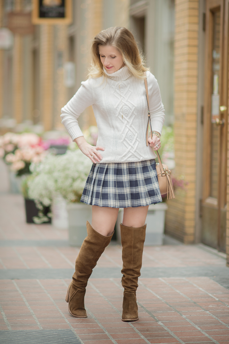 Petite Fashion and Style Blog | Romwe Navy Plaid Zipper Pleated Skirt | Click to Read More...