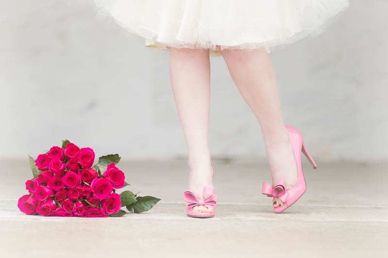 Petite Fashion and Style Blog | Tutu Moi Full Belle Skirt |YSL Wallet on Chain | Valentino Bow Pumps | Click to Read More...