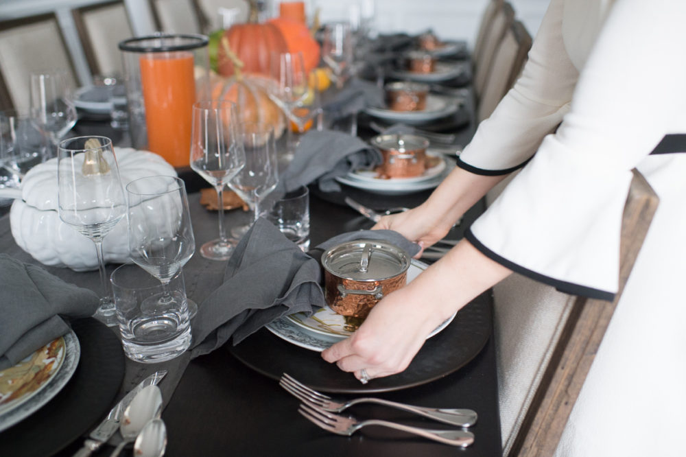 Petite Fashion and Style Blog | Williams Sonoma In Home Consultation | Williams Sonoma Acorn Plates | Click to Read More... - Our Thanksgiving Tablescape with Williams Sonoma by popular Michigan style blogger The Blue Hydrangeas