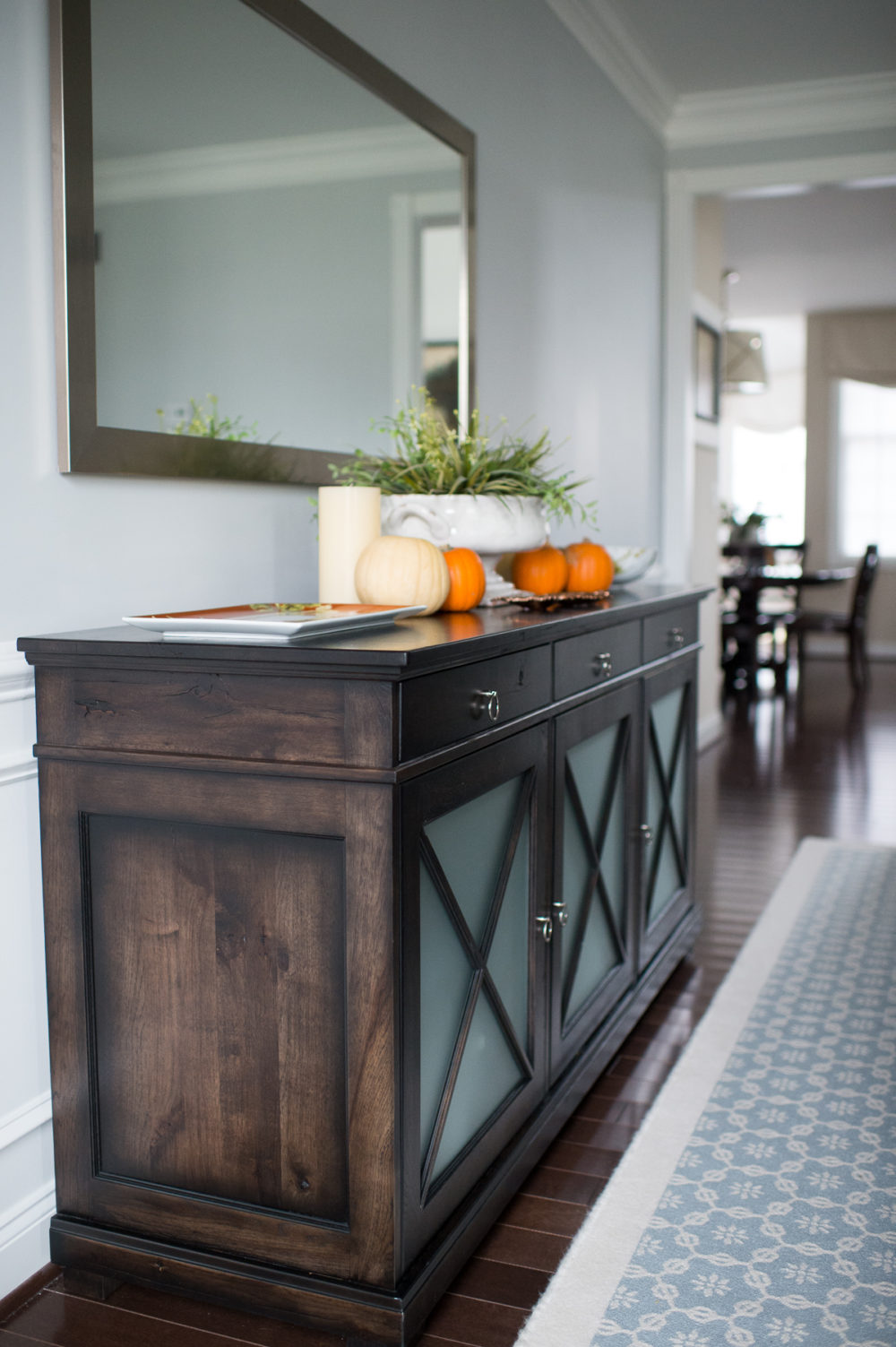 Petite Fashion and Style Blog | Williams Sonoma In Home Consultation | Williams Sonoma Acorn Plates | Click to Read More...
