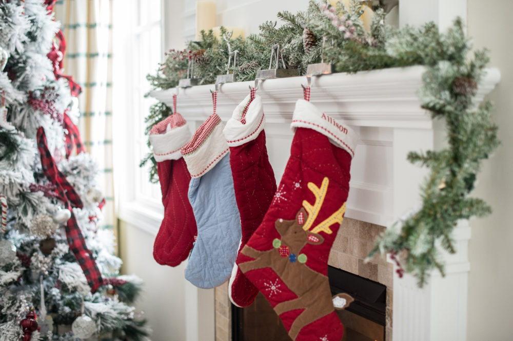 Petite Fashion and Style Blog | Christmas Decoration Inspiration | My Home for the Holidays | Flocked Christmas Tree | Click to Read More...