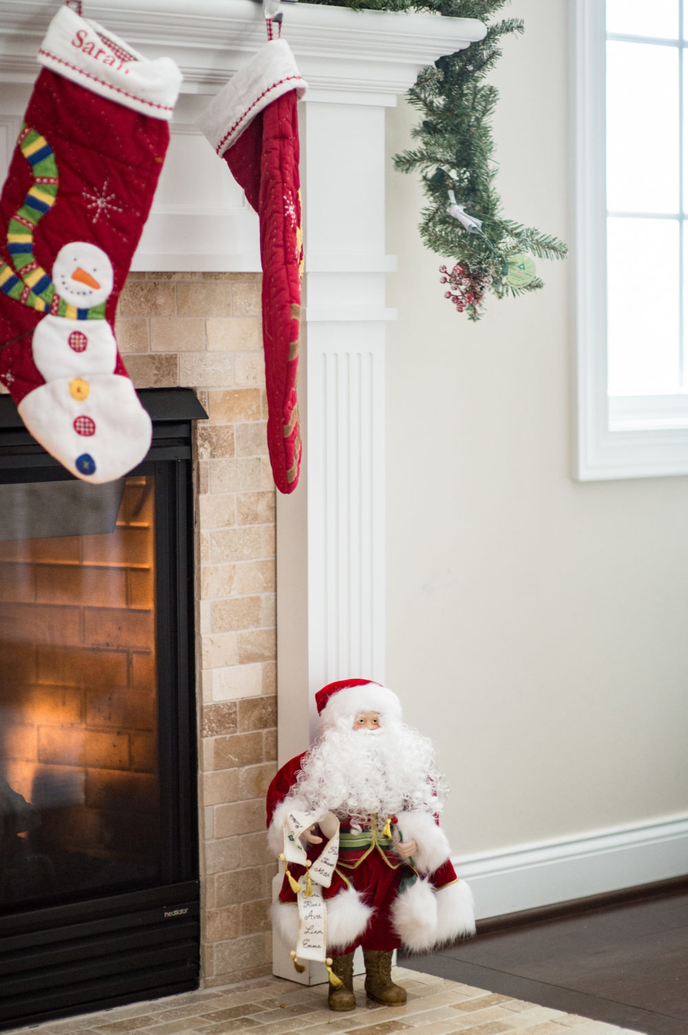 Petite Fashion and Style Blog | Christmas Decoration Inspiration | My Home for the Holidays | Flocked Christmas Tree | Click to Read More...