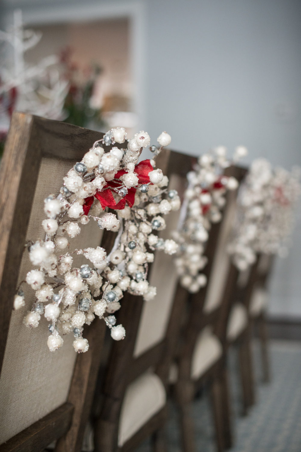 Petite Fashion and Style Blog | Christmas Decoration Inspiration | My Home for the Holidays | Flocked Christmas Tree | Click to Read More...