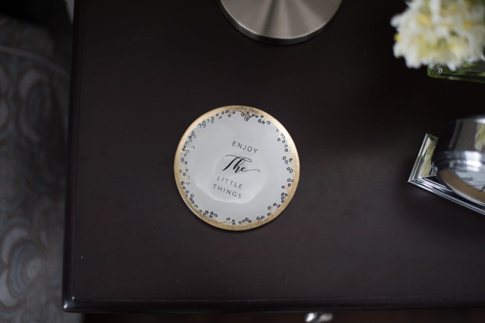 Petite Fashion and Style Blog | Nectar Mattress Review | Minted Artwork | Click to Read More...