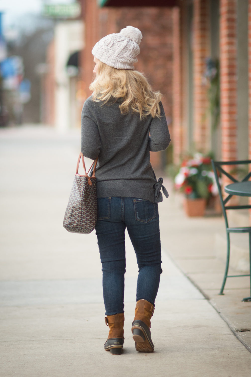 Petite Fashion and Style Blog | Fashion for Petite Women | Lark and Ro Cashmere Sweater | Sorel Winter Fancy Lace II Boot | Goyard Tote | Click to Read More...