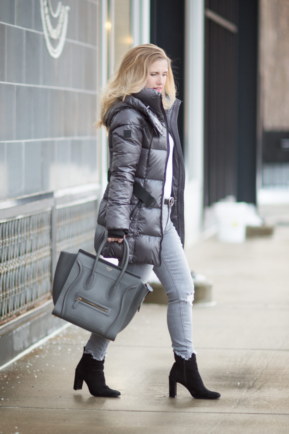 https://thebluehydrongeas.com/wp-content/uploads/2018/01/Fashion-for-Petite-Women-SAM-New-Soho-Down-Coat-Express-Gray-Mid-Rise-Destroyed-Ankle-Jeans-Celine-Luggage-Tote-2.jpg