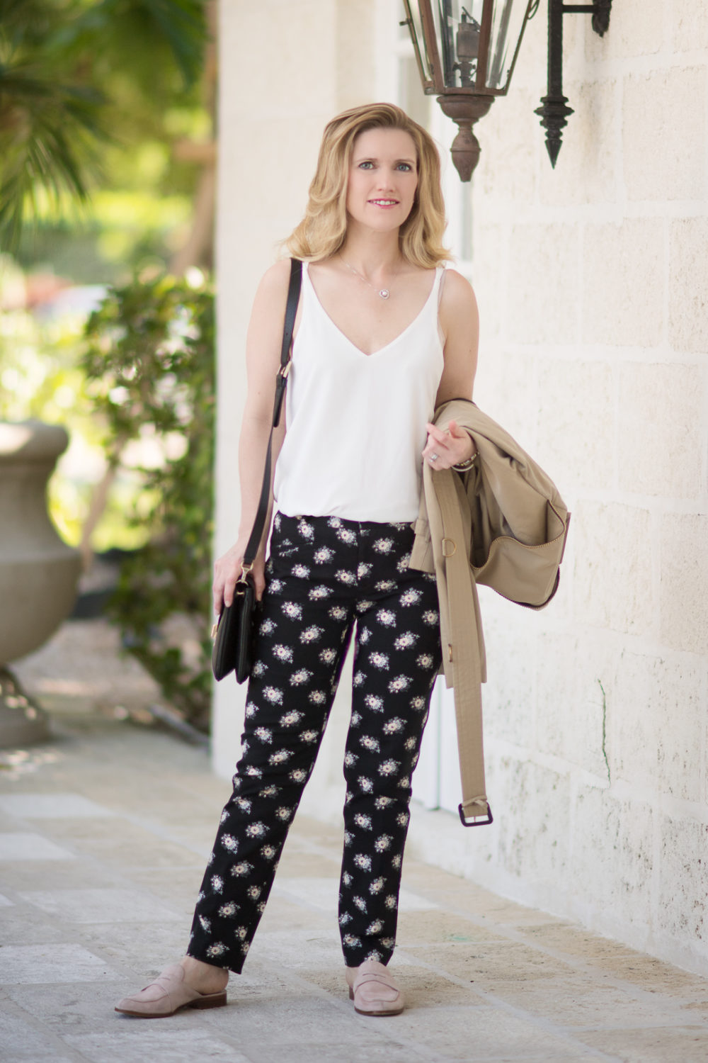 Petite Fashion and Style Blog | Fashion for Petite Women | Club Monaco Ali Crop Pant | Demellier London Mini Berlin Bag | Burberry Sandringham Trench Coat