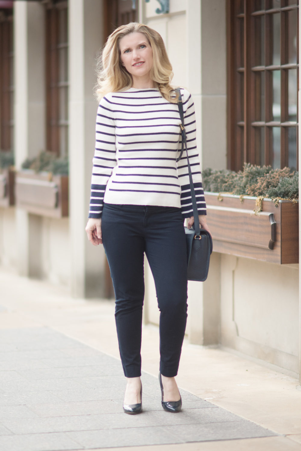 etite Fashion and Style Blog | Fashion for Petite Women | Amazon Fashion | Cable Stitch Women's Bell Sleeve Stripe Sweater | Banana Republic Sloan Pants | Gigi New York Amelie Bag
