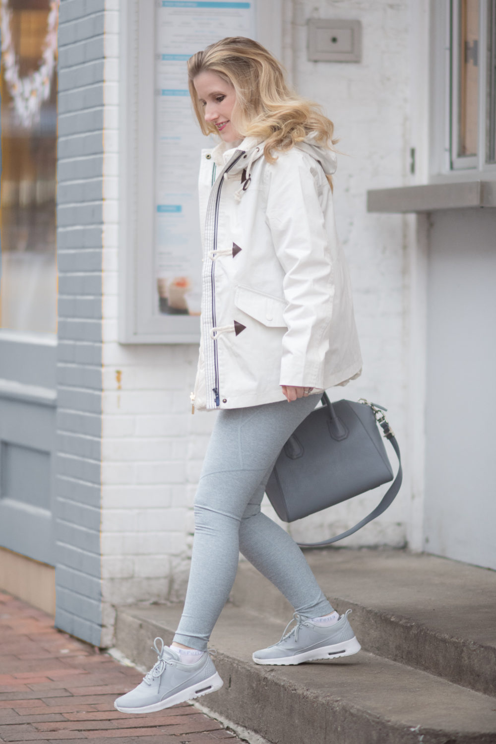 Petite Fashion and Style Blog | Fashion for Petite Women | Outdoor Voices 3-4 Warmup Legging | Boden Whitby Waterproof Jacket