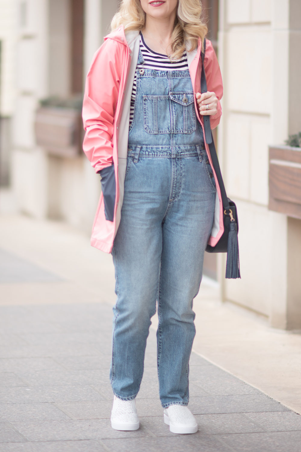 Michigan Petite Fashion and Lifestyle Blog | AG Jeans Leah Overalls | Vionic Midi Perf Shoes | GiGi New York Jenni Bag