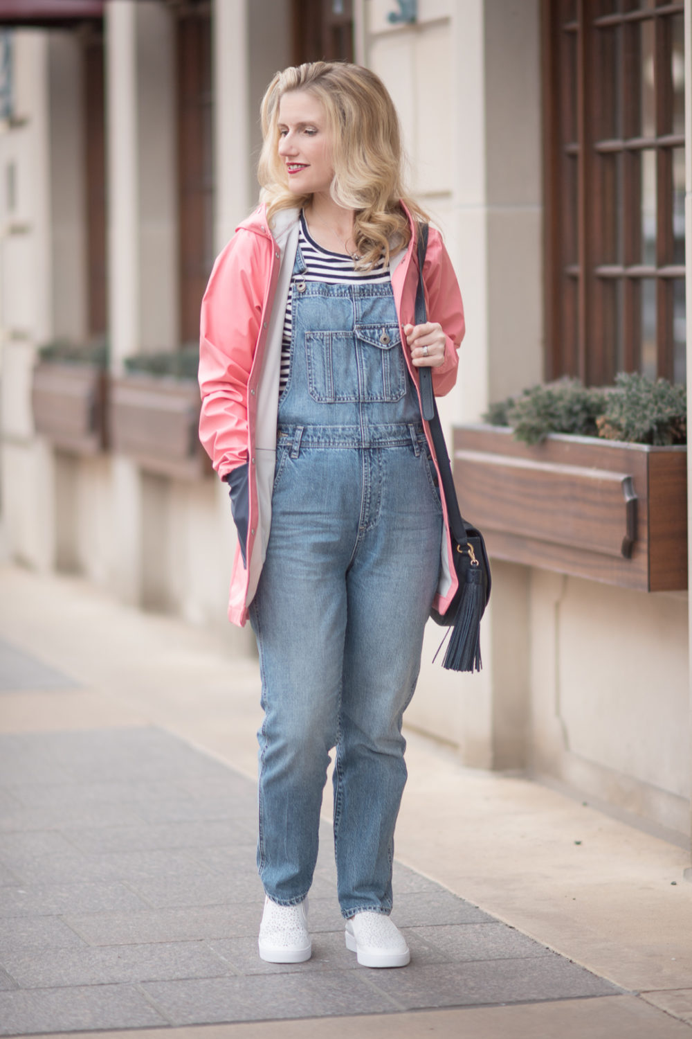 Michigan Petite Fashion and Lifestyle Blog | AG Jeans Leah Overalls | Vionic Midi Perf Shoes | GiGi New York Jenni Bag