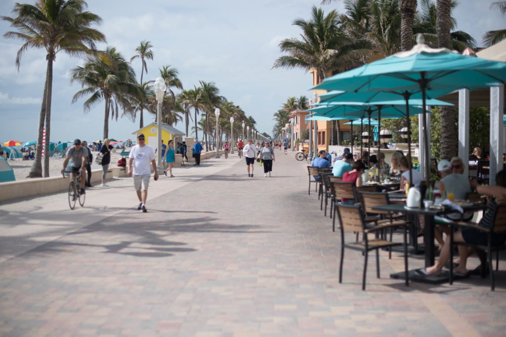Petite Fashion and Style Blog | Hollywood Beach Travel Guide | Marriott Hollywood Beach Hotel Review | Hollywood Beach Boardwalk