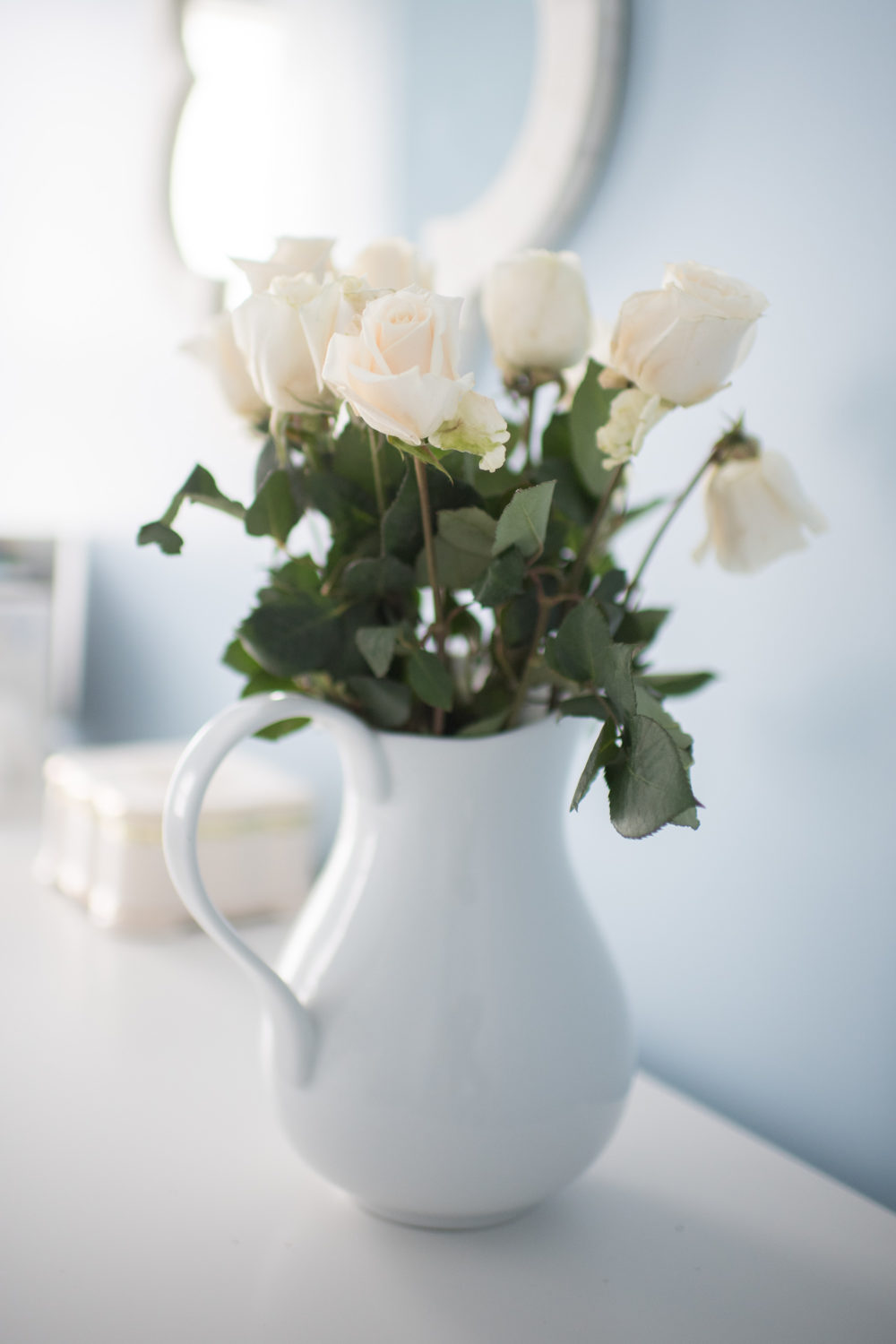 Petite Fashion and Style Blog | Serena and Lily Bedding | Serena and Lily Tropez Quilt