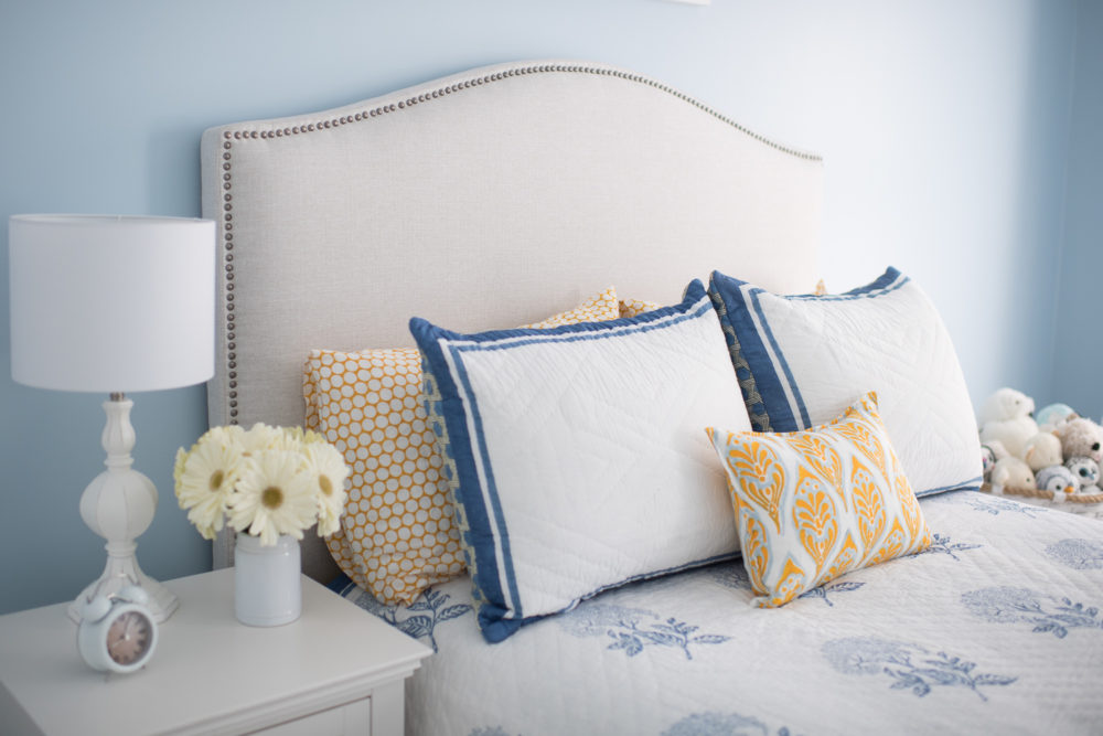 Petite Fashion and Style Blog | Serena and Lily Bedding | Serena and Lily Tropez Quilt
