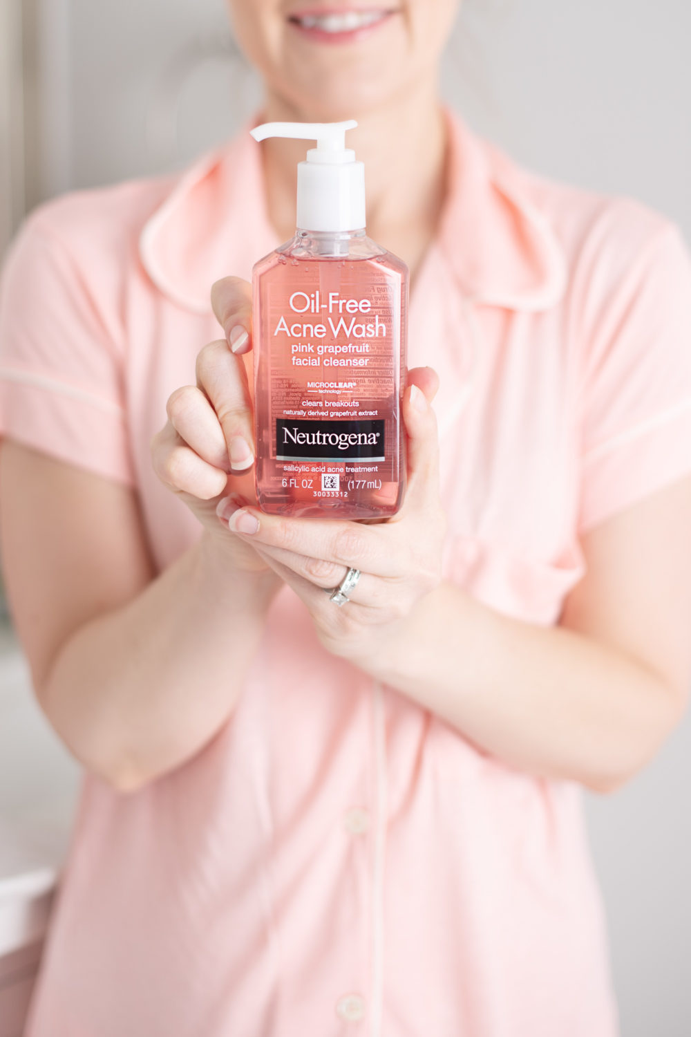 Michigan Petite Fashion and Lifestyle Blog | Neutrogena Pink Grapefruit