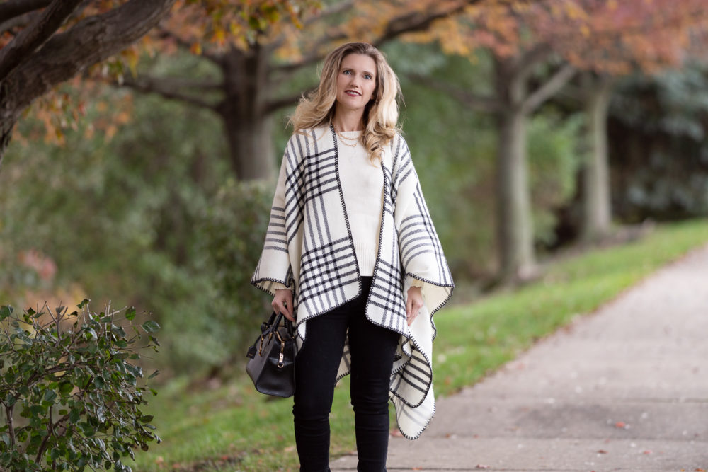Petite Fashion and Style Blog | Winter Ponchos | Ann Taylor Friends and Family Sale