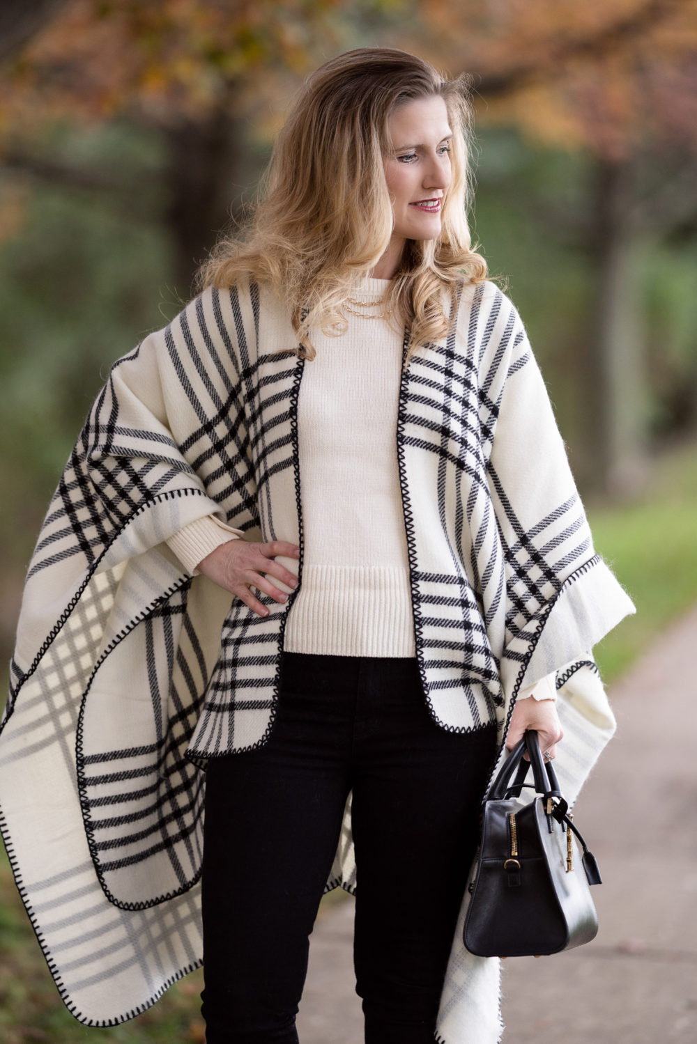 Petite Fashion and Style Blog | Winter Ponchos | Ann Taylor Friends and Family Sale
