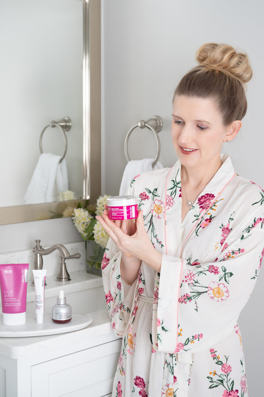 Petite Fashion and Style Blog | Strivectin Multi-Action Restorative Skin Firming Cream | Strivectin Intensive Eye Cream for Wrinkles | Strivectin STAR Light Retinol Night Oil | Strivectin Moisture Melting Cleanser