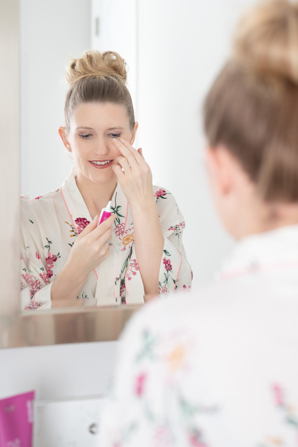 Petite Fashion and Style Blog | Strivectin Multi-Action Restorative Skin Firming Cream | Strivectin Intensive Eye Cream for Wrinkles | Strivectin STAR Light Retinol Night Oil | Strivectin Moisture Melting Cleanser