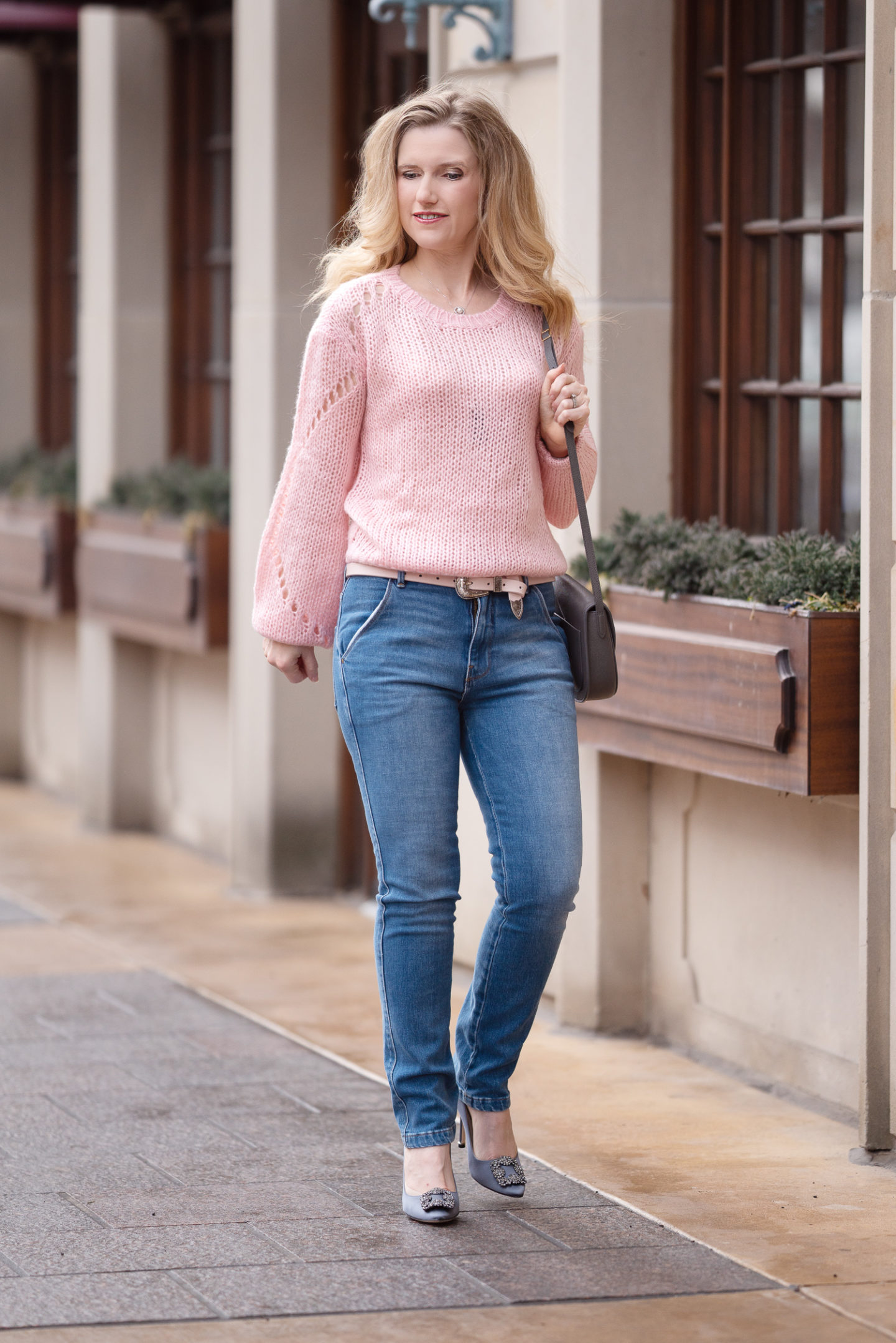 Petite Fashion and Style Blog | Tularosa Mia Sweater | Pink Sweater | Frame Denim