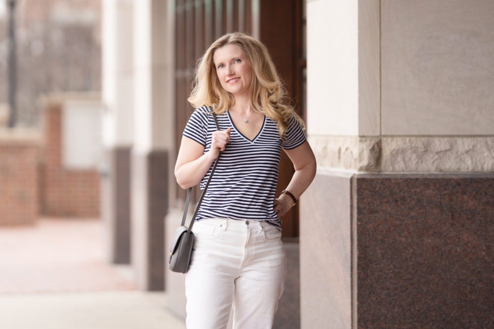 Petite Fashion Blog | Everlane Cotton V-Neck T-shirt | Everlane Cheeky Straight Jeans | Everlane Day Heel