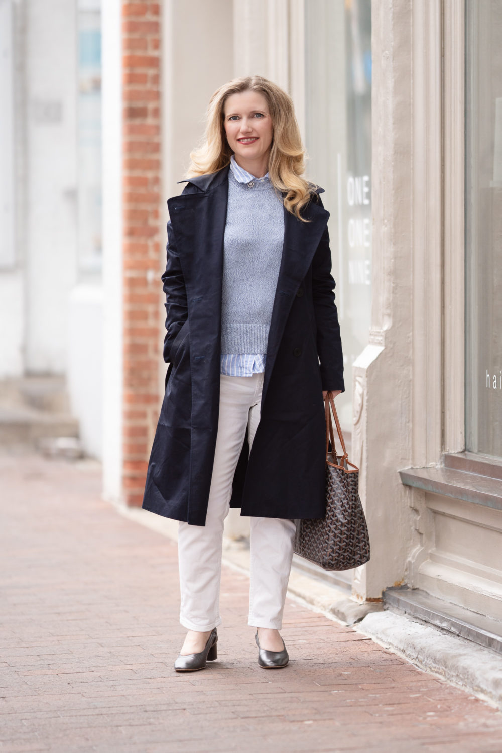 Petite Fashion Blog | Everlane Drape Trench Coat | Everlane Soft Cotton Crew | Everlane Cheeky Straight Jean | Everlane Day Heel