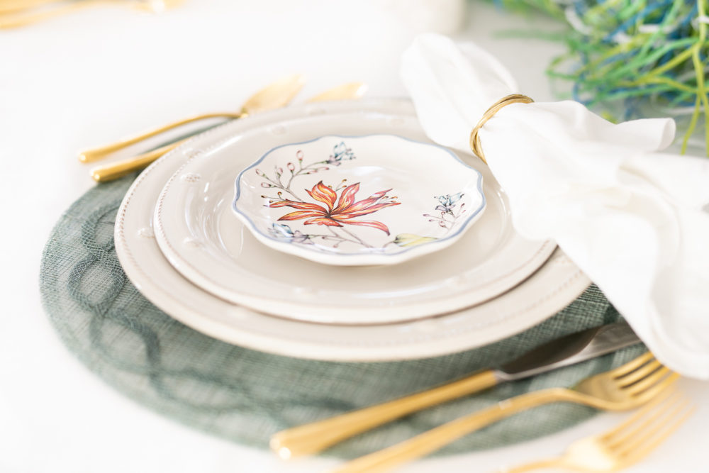 Petite Fashion Blog | Spring Tablescape | Easter Tablescape | Juliska Berry and Thread Plates | Juliska Floretta