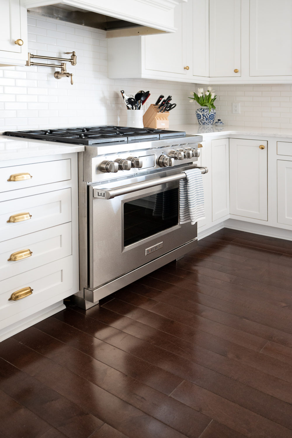 Petite Fashion Blog |White Kitchen | Inset Cabinets | From Overlay to Inset
