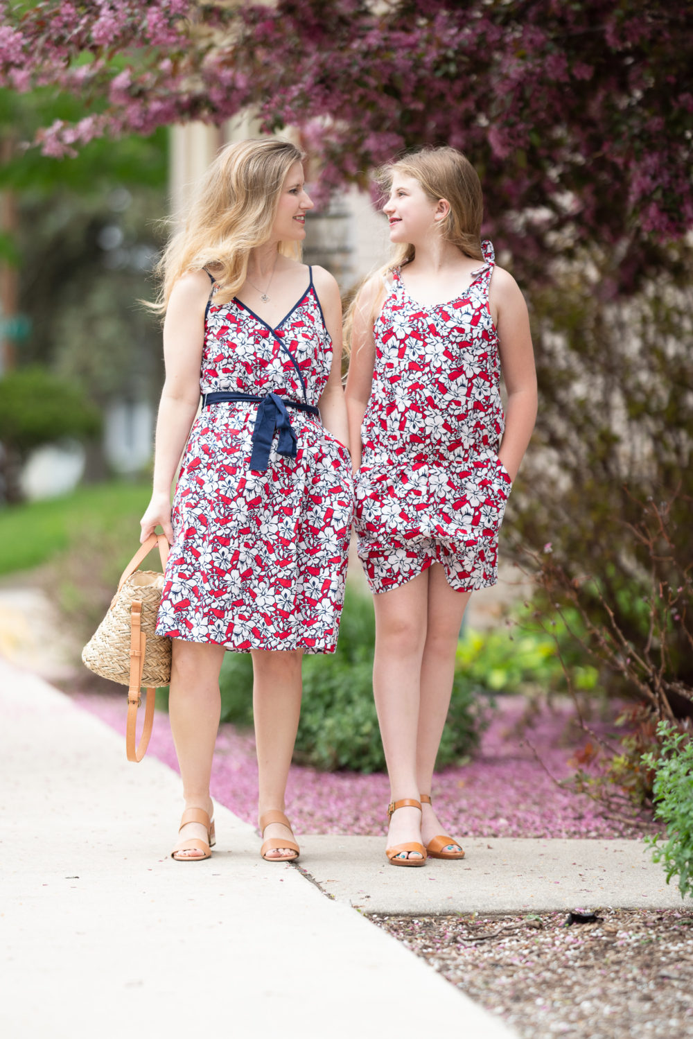 Petite Fashion Blog | Vineyard Vines Target | Vineyard Vines Hibiscus Wrap Dress