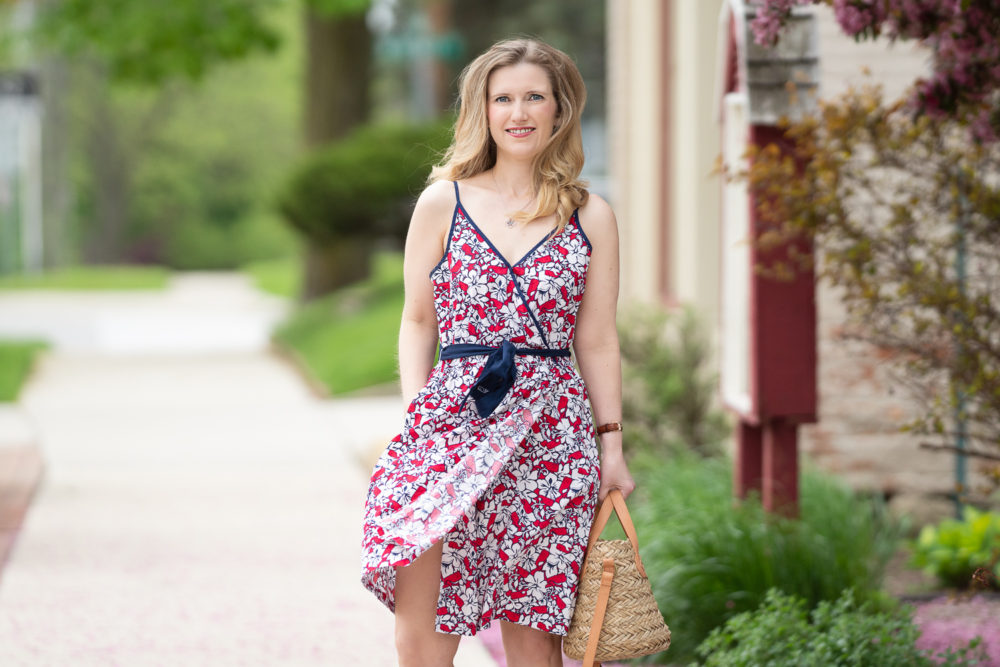Petite Fashion Blog | Vineyard Vines Target | Vineyard Vines Hibiscus Wrap Dress