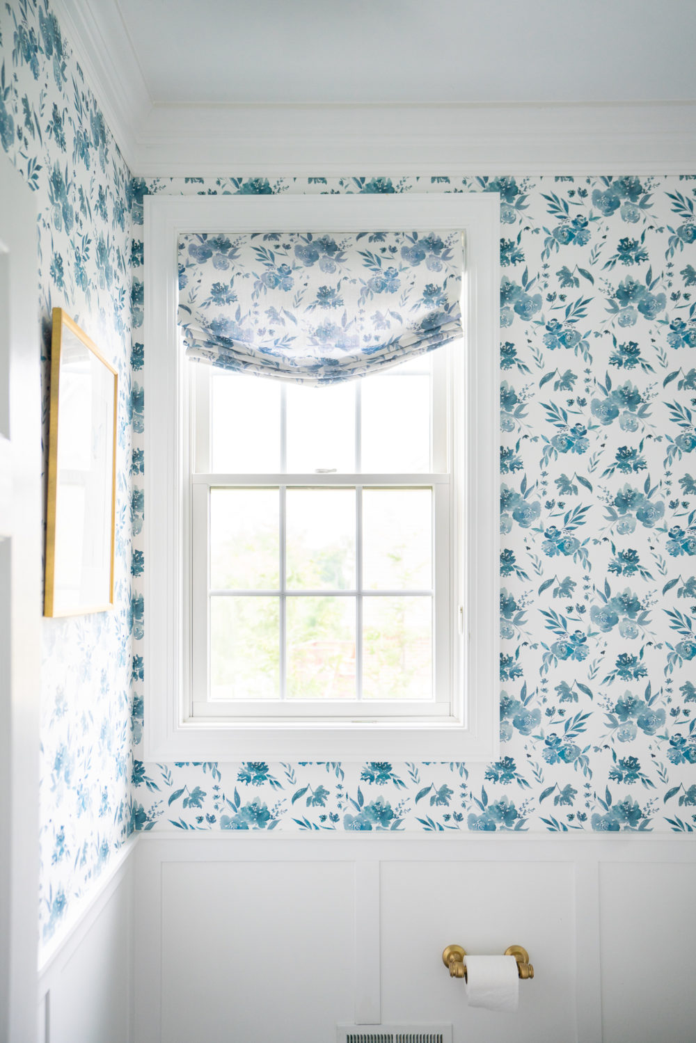Petite Fashion Blog | Caitlin Wilson Wallpaper | Caitlin Wilson Rugs | Powder Room Ideas | Powder Room Makeover