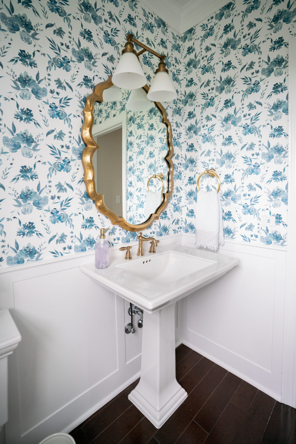 Petite Fashion Blog | Caitlin Wilson Wallpaper | Caitlin Wilson Rugs | Powder Room Ideas | Powder Room Makeover