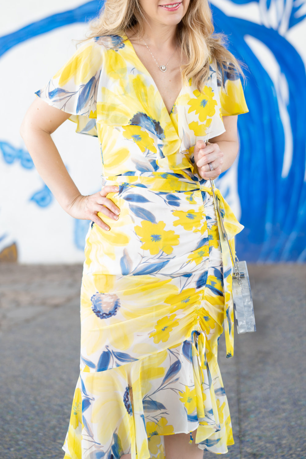 Petite Fashion Blog | 3rd Year Blogging Anniversary | Eliza J Chiffon Faux Wrap Dress | Ping Tong Park Chicago Wall
