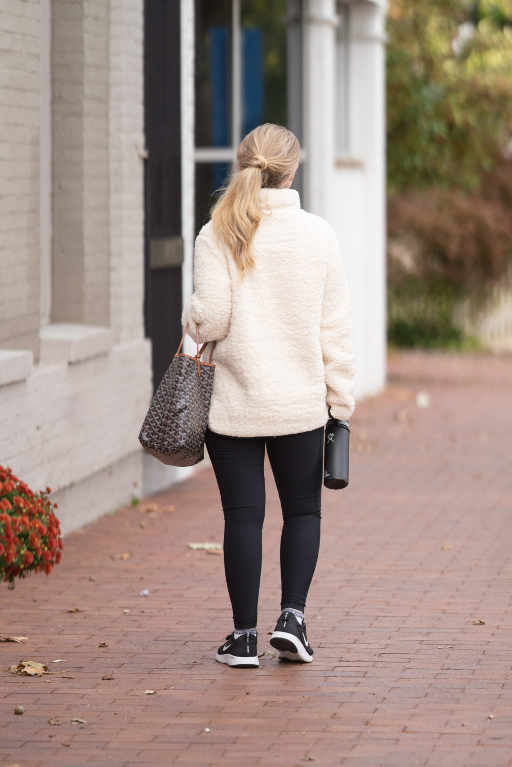 Petite Fashion Blog | Thread and Supply Wubby Fleece Pullover | Zella Live In Leggings | Labor Day Sales