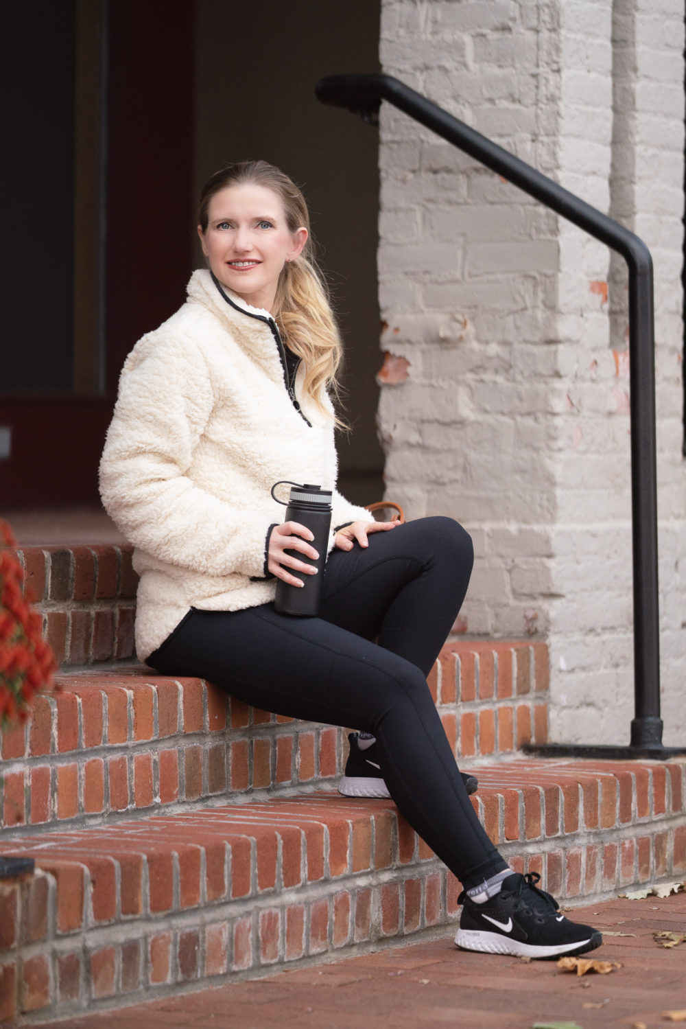 Petite Fashion Blog | Thread and Supply Wubby Fleece Pullover | Zella Live In Leggings | Labor Day Sales