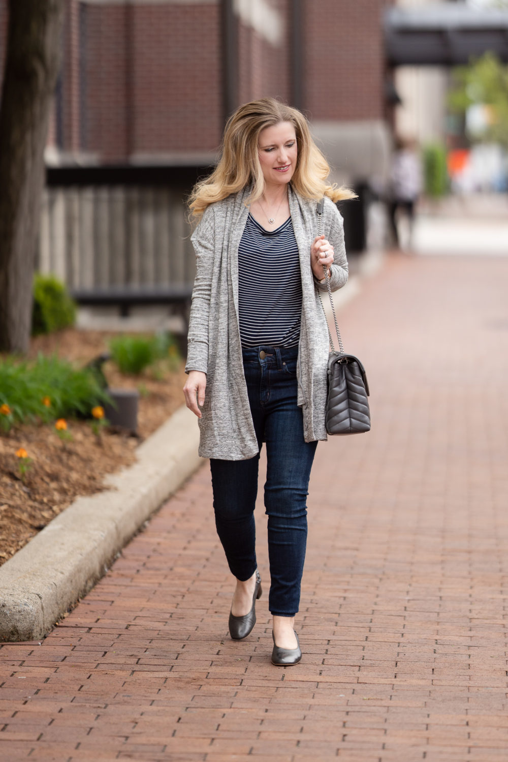 Petite Fashion Blog | Amazon Daily Ritual Jeans | Amazon Daily Ritual Cardigan