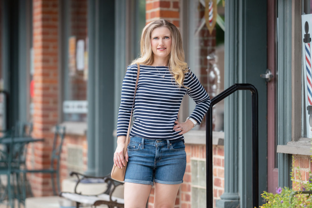 Petite Fashion Blog | Amazon Essentials Women's Slim-Fit 3-4 Sleeve Boatneck T-Shirt | Levi's Women's Mid-Length Shorts
