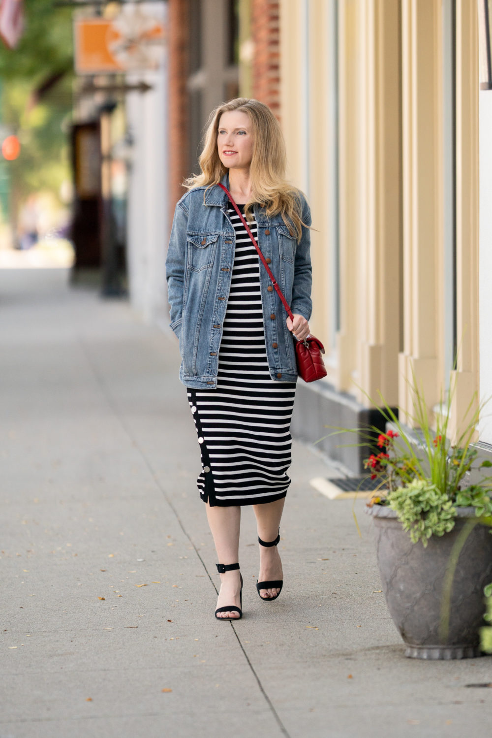 Petite Fashion Blog | Madewell Oversized Denim Jacket | Altuzarra Sweater Dress | YSL Toy Lou Lou Shoes