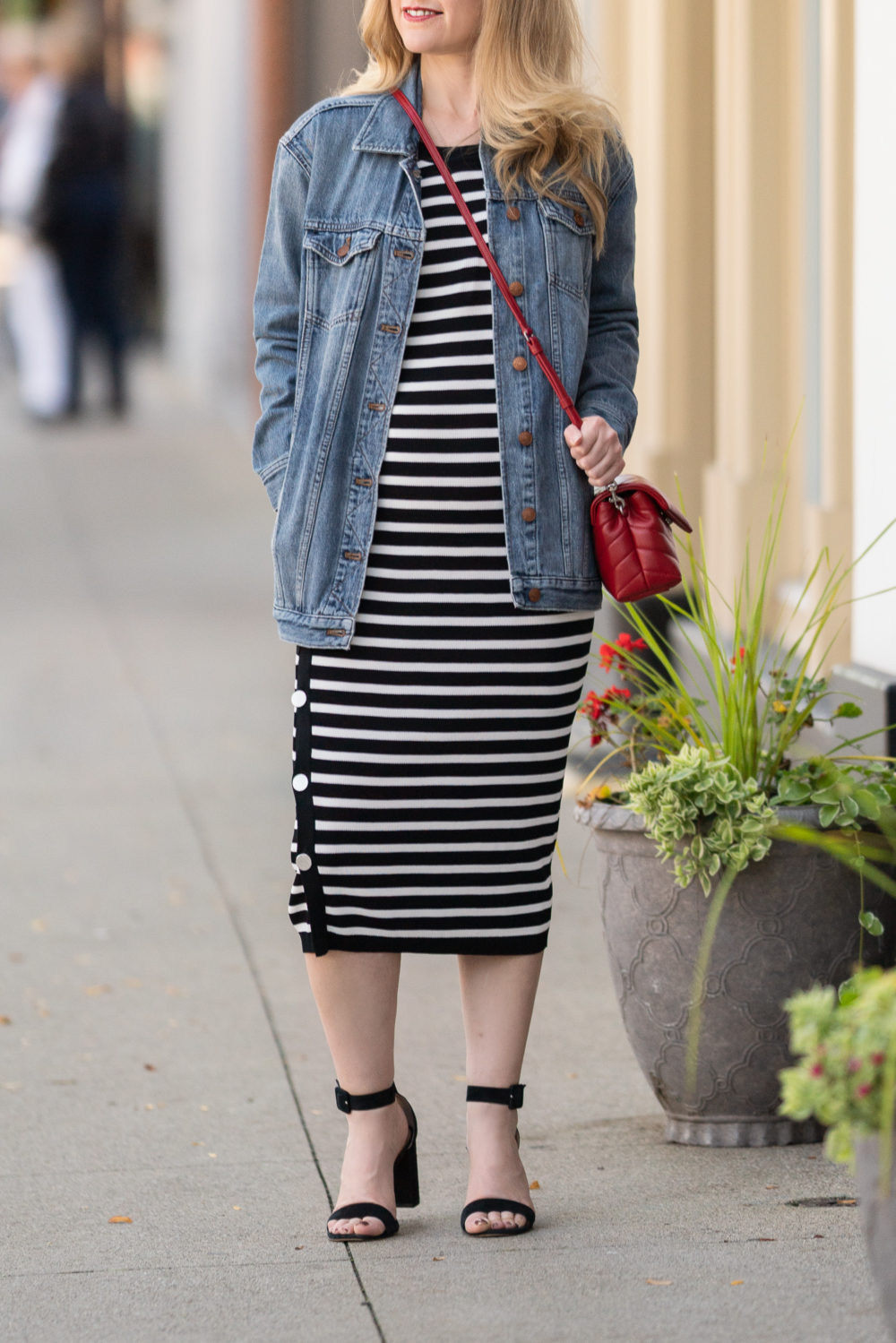 Petite Fashion Blog | Madewell Oversized Denim Jacket | Altuzarra Sweater Dress | YSL Toy Lou Lou Shoes