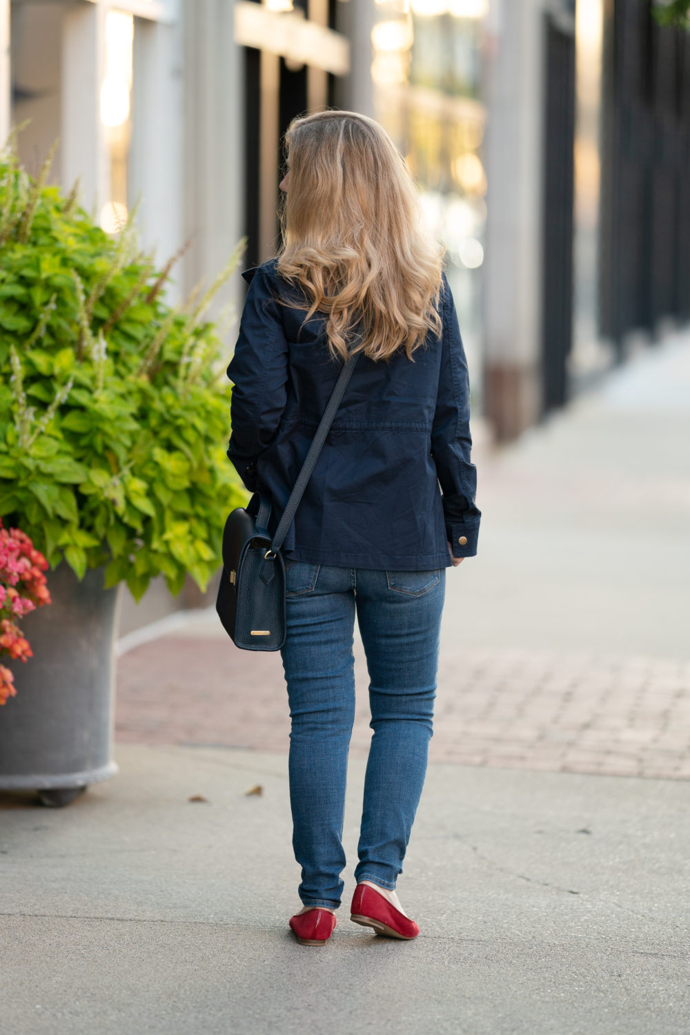 Petite Fashion Blog | Amazon Essentials Utility Jacket | Women's Jackets on Amazon | Amazon Fall Jackets