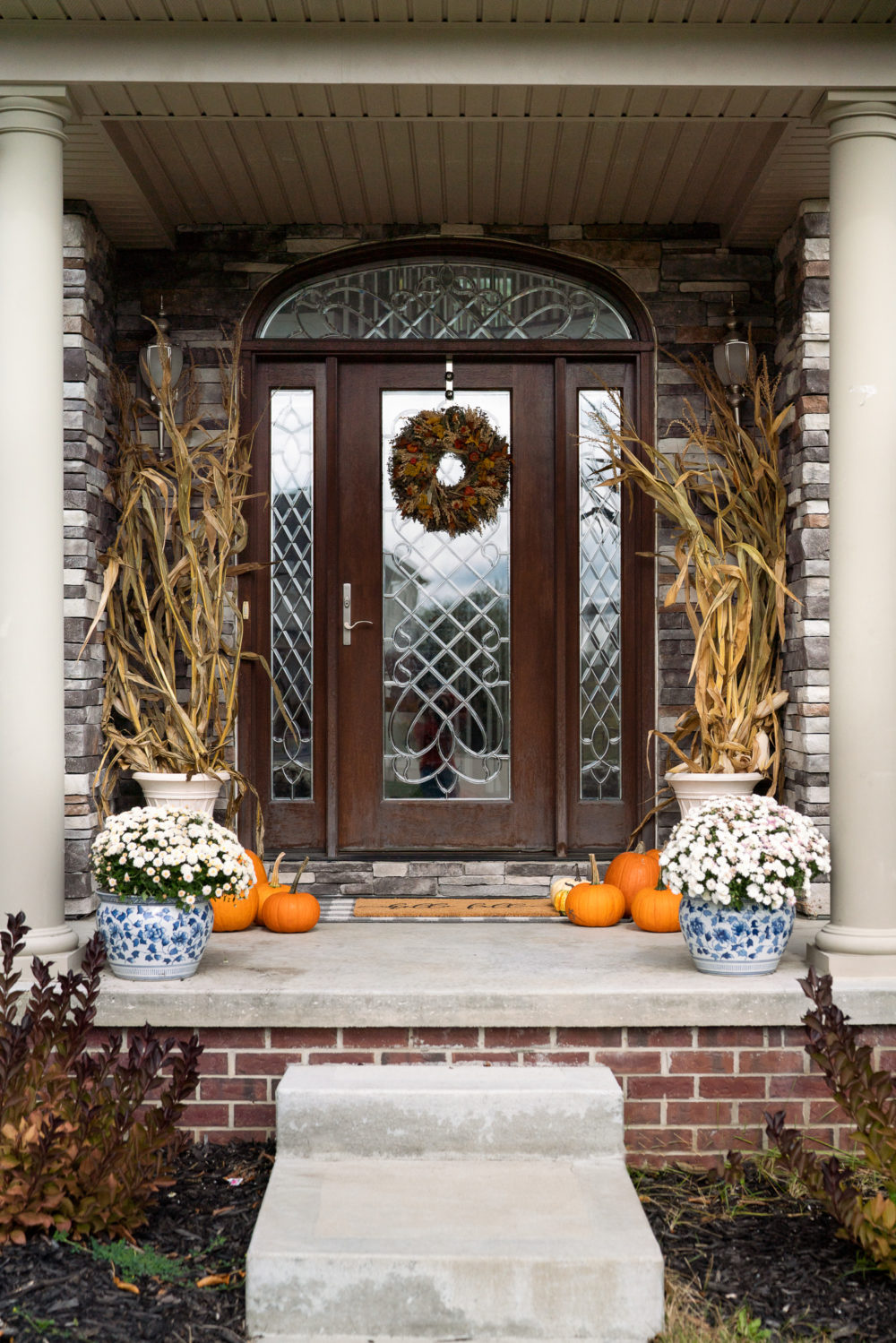 Petite Fashion Blog | Fall Home Decor | Fall Front Porch Inspiration