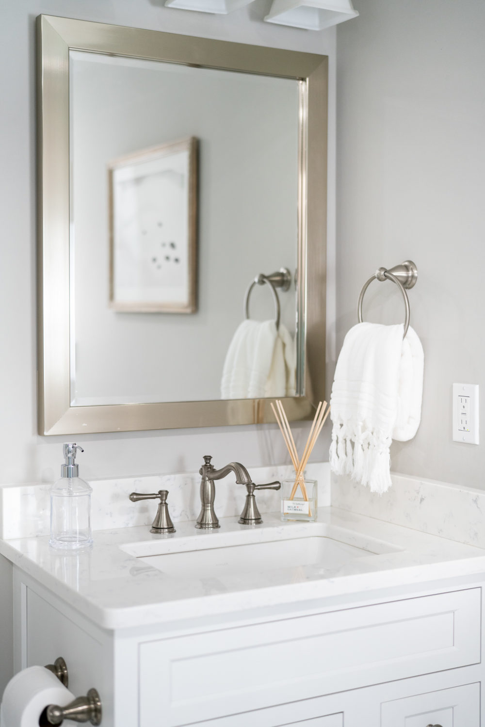 Petite Fashion Blog | Serena and Lily Bedding | Serena and Lily Towels | Serena and Lily Sale | Minted Artwork